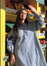 Cargar imagen en el visor de la galería, Robe Lou
