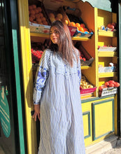 Cargar imagen en el visor de la galería, Robe Lou
